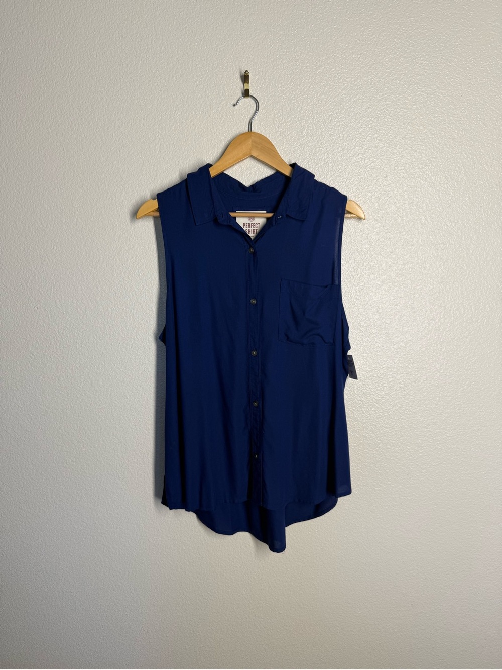 SO Sleeveless Button-Front Shirt - Navy Blue